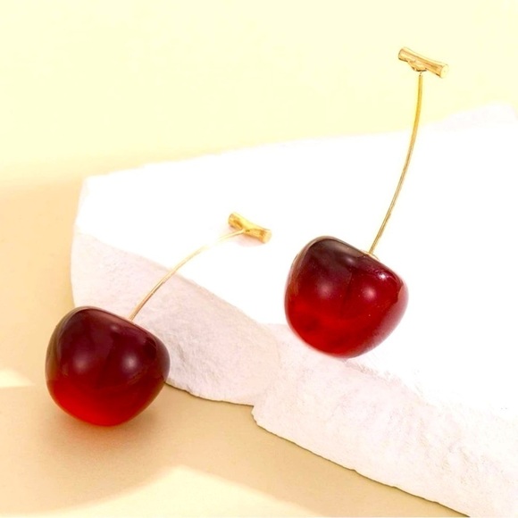 Cherry 🍒 earrings
